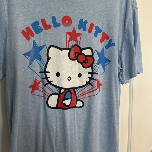 Hello Kitty tshirt size medium - Picture 2 of 3